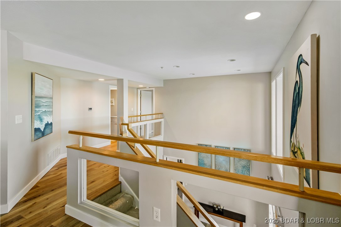 Lake Ozark, Missouri 65049, United States, 3 Bedrooms Bedrooms, ,3 BathroomsBathrooms,Residential,Active,137128