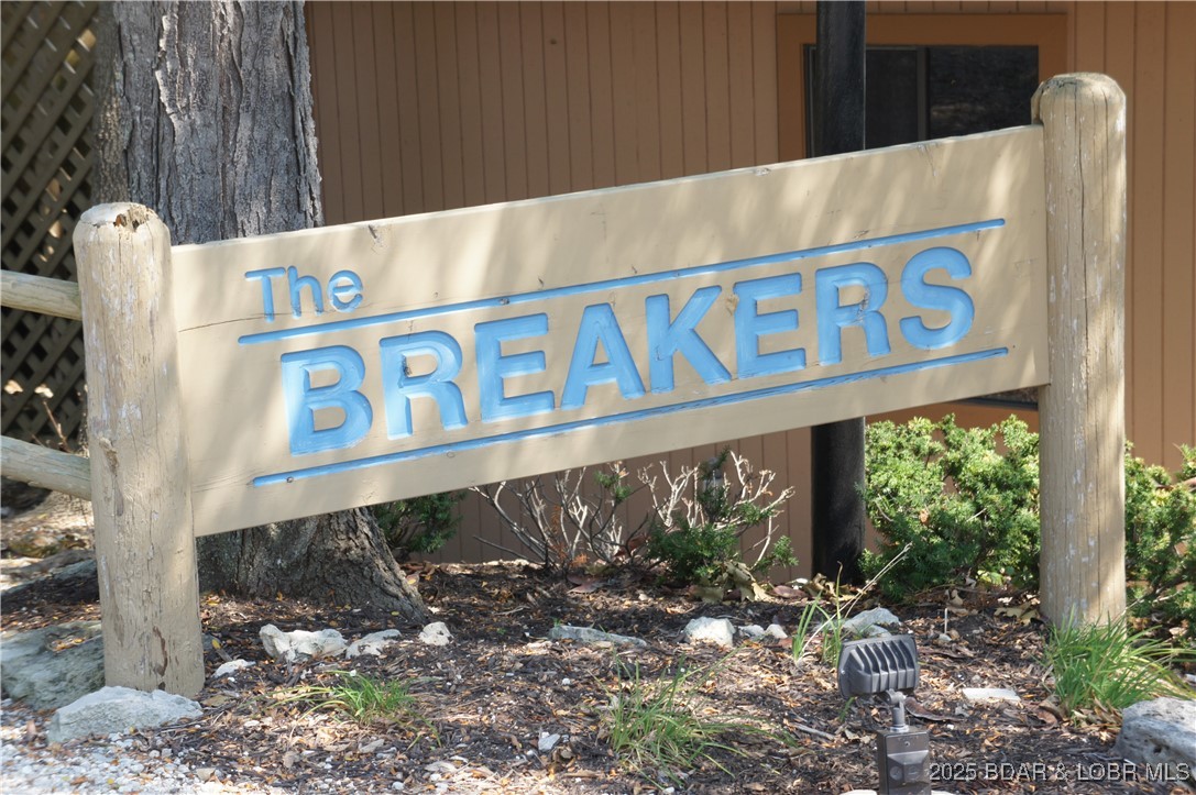 Lake Ozark, Missouri 65049, United States, 3 Bedrooms Bedrooms, ,3 BathroomsBathrooms,Residential,Active,137128