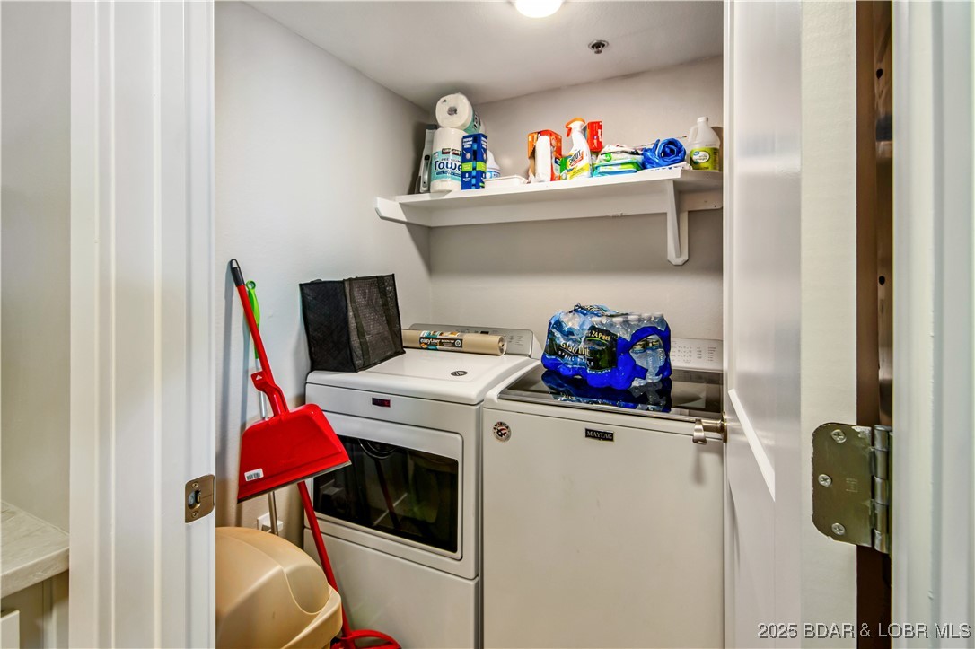 Lake Ozark, Missouri 65049, United States, 3 Bedrooms Bedrooms, ,3 BathroomsBathrooms,Residential,Active,137128