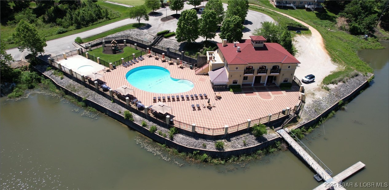 Private Quarters at Porto Cima - Residential