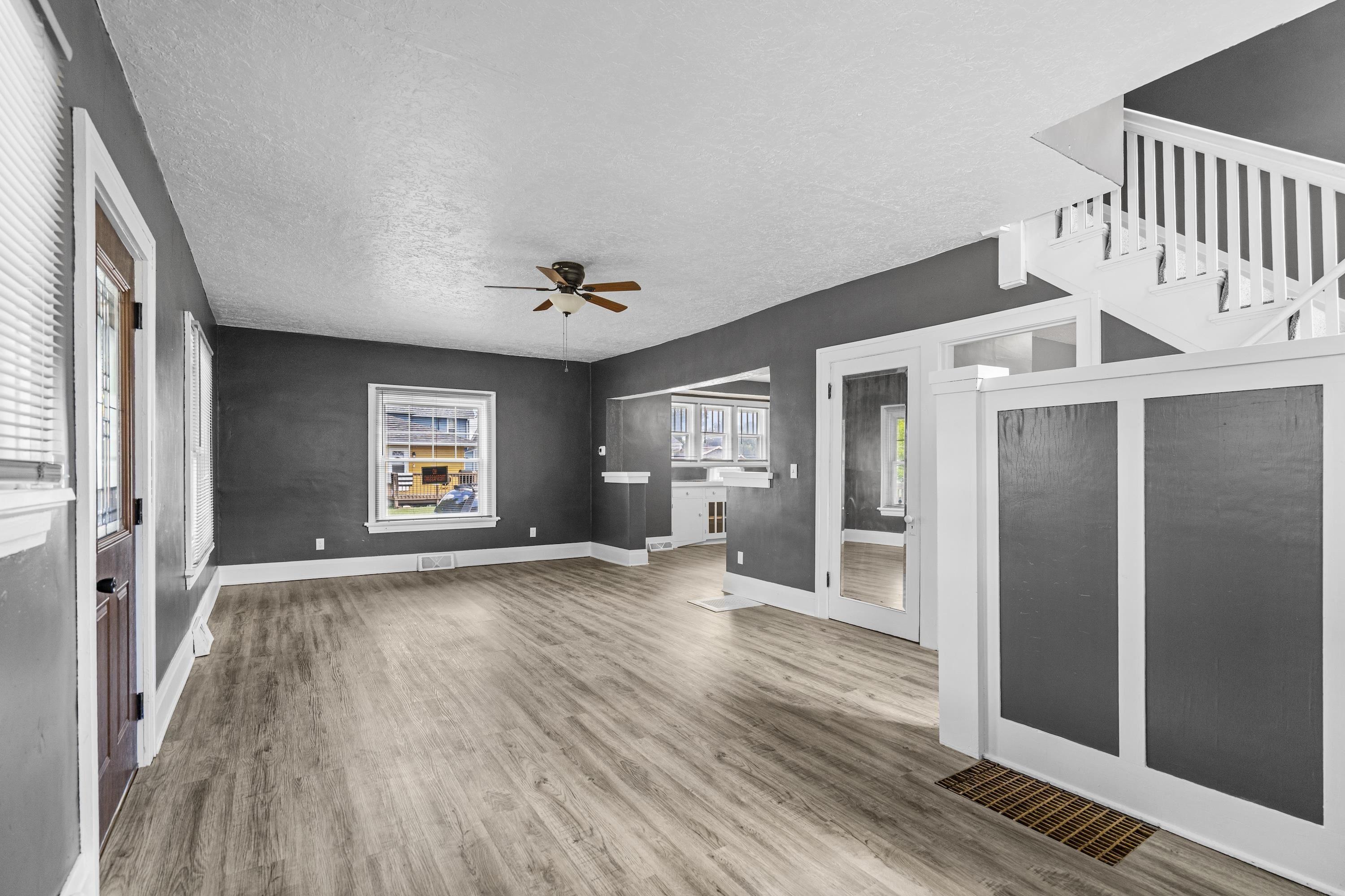 Vinton, Iowa 52349, United States, 2 Bedrooms Bedrooms, ,1 BathroomBathrooms,Residential,Active,197125