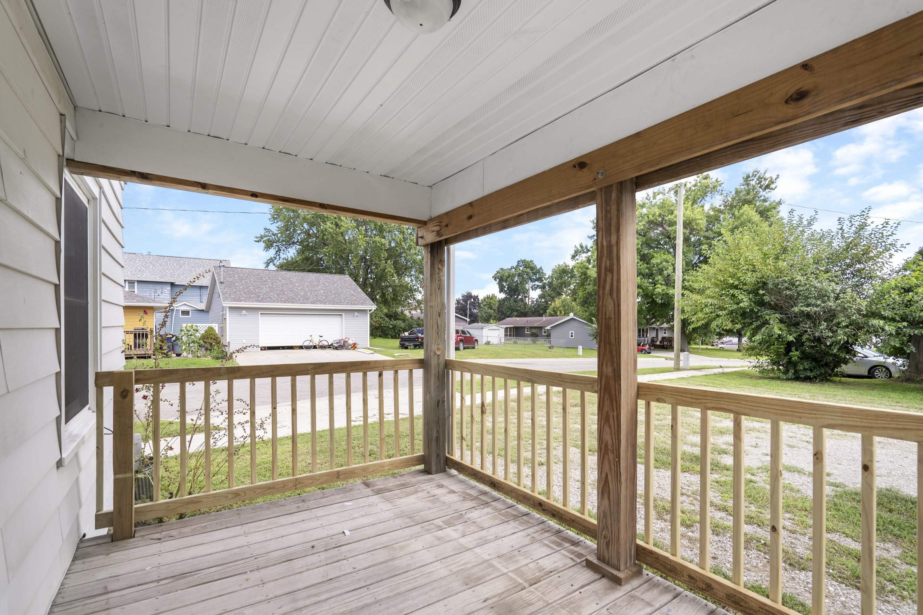 Vinton, Iowa 52349, United States, 2 Bedrooms Bedrooms, ,1 BathroomBathrooms,Residential,Active,197125