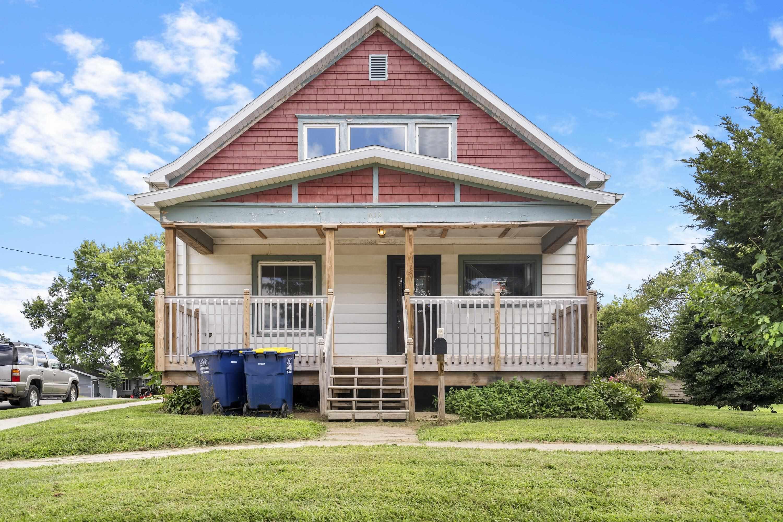 Vinton, Iowa 52349, United States, 2 Bedrooms Bedrooms, ,1 BathroomBathrooms,Residential,Active,197125