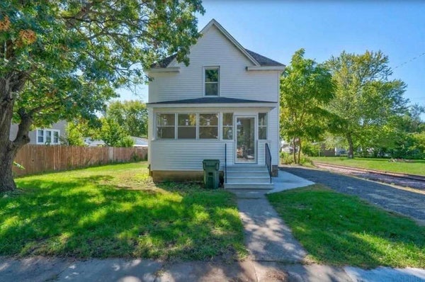 817 DAWSON ST, WATERLOO, IA 50703 - Image 04b45ae8cdab403cd914e554c8bfdc6e/3439268470