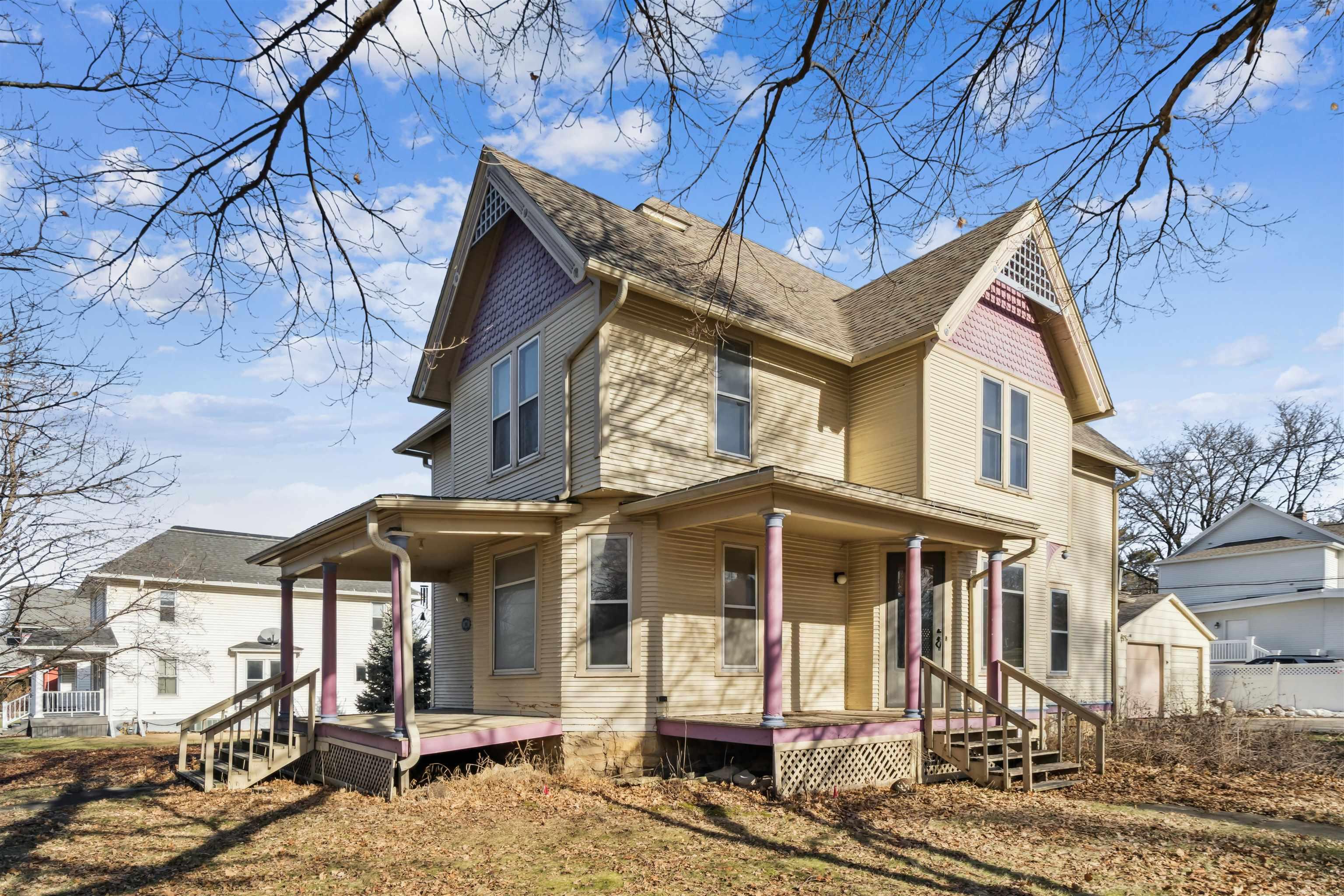 Photo 1 of 26 — 319 S Main Street, Fayette, IA 52142