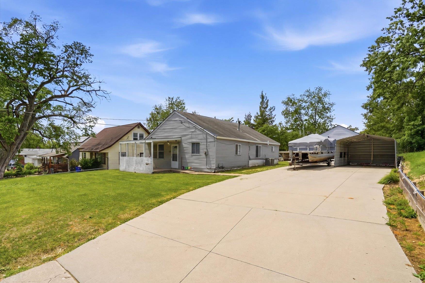 3008 SW Schaeffer Drive - Photo 3