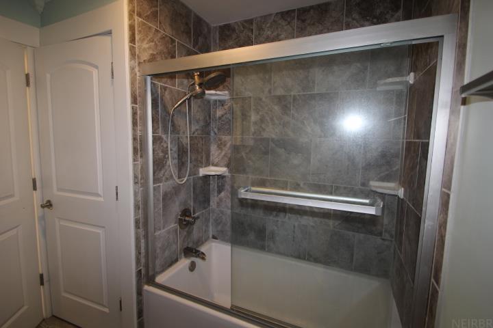 Laporte City, Iowa 50651, United States, 3 Bedrooms Bedrooms, ,2 BathroomsBathrooms,Residential,Pending,86015