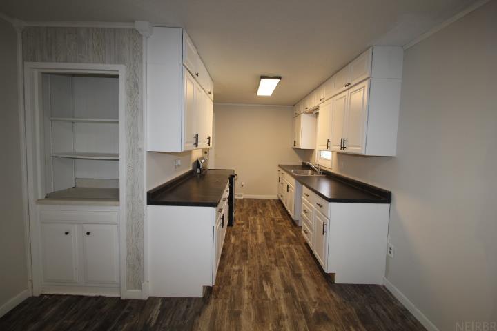 Laporte City, Iowa 50651, United States, 3 Bedrooms Bedrooms, ,2 BathroomsBathrooms,Residential,Pending,86015