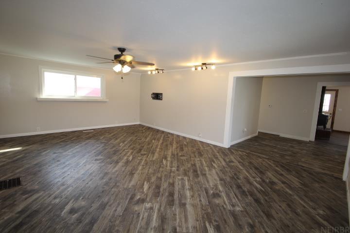 Laporte City, Iowa 50651, United States, 3 Bedrooms Bedrooms, ,2 BathroomsBathrooms,Residential,Pending,86015