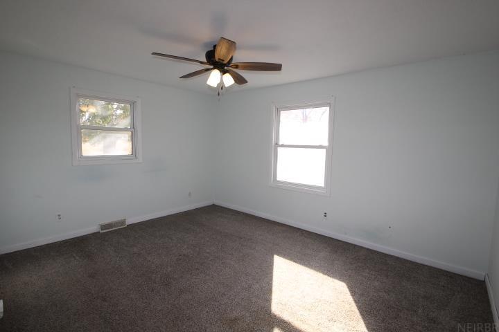 Laporte City, Iowa 50651, United States, 3 Bedrooms Bedrooms, ,2 BathroomsBathrooms,Residential,Pending,86015