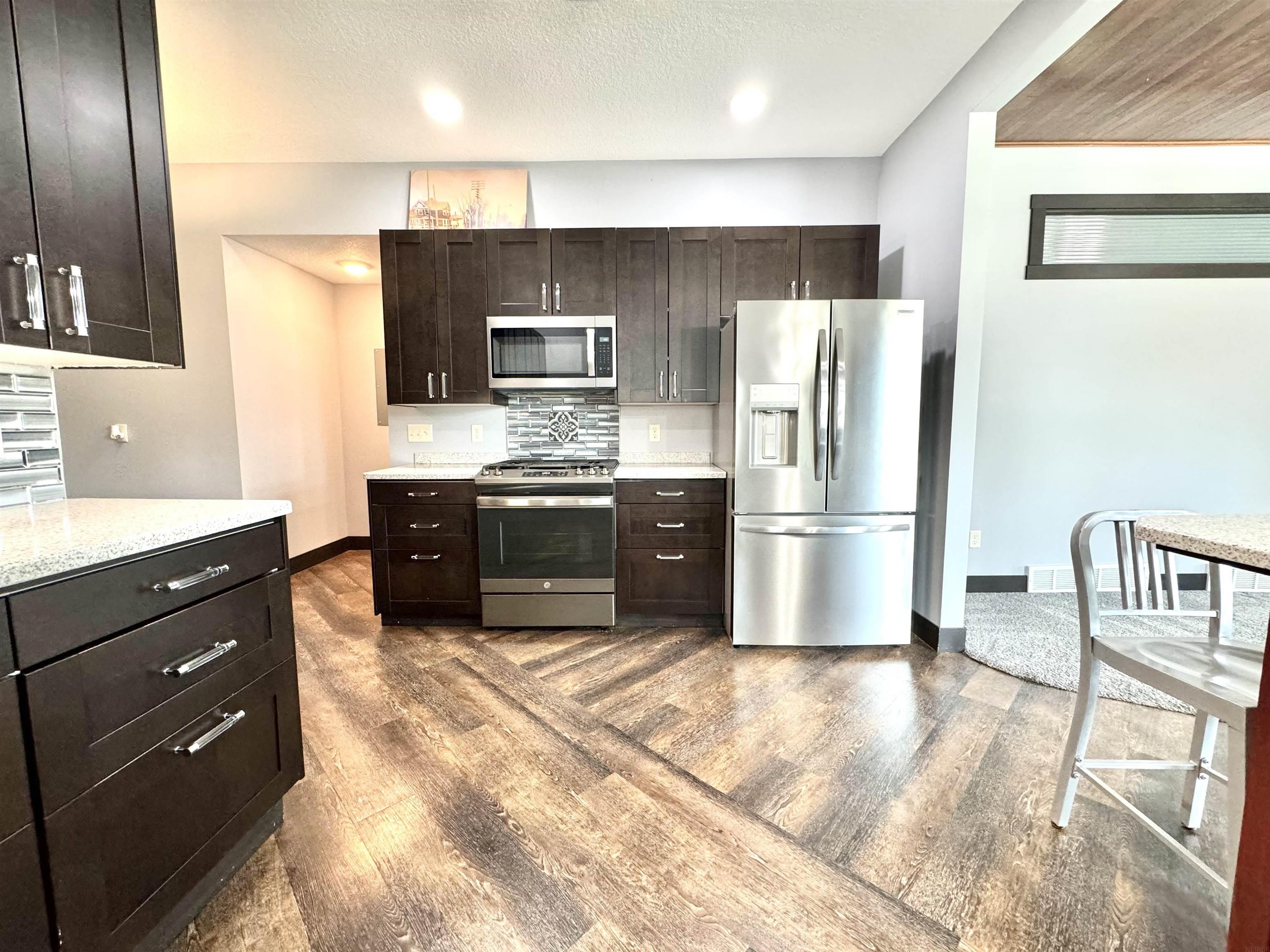 Laporte City, Iowa 50651, United States, 5 Bedrooms Bedrooms, ,2 BathroomsBathrooms,Residential,Pending,54328