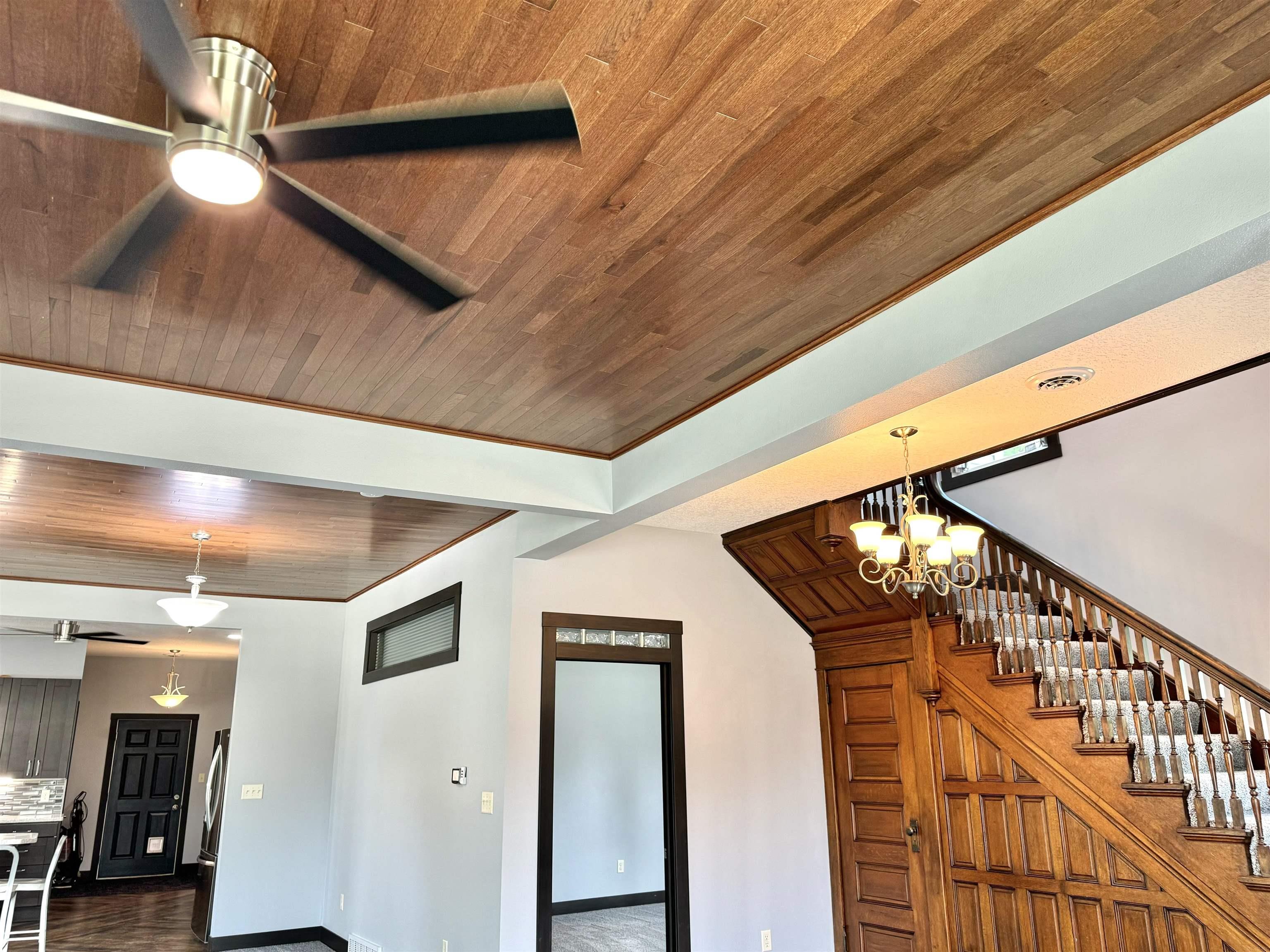 Laporte City, Iowa 50651, United States, 5 Bedrooms Bedrooms, ,2 BathroomsBathrooms,Residential,Pending,54328