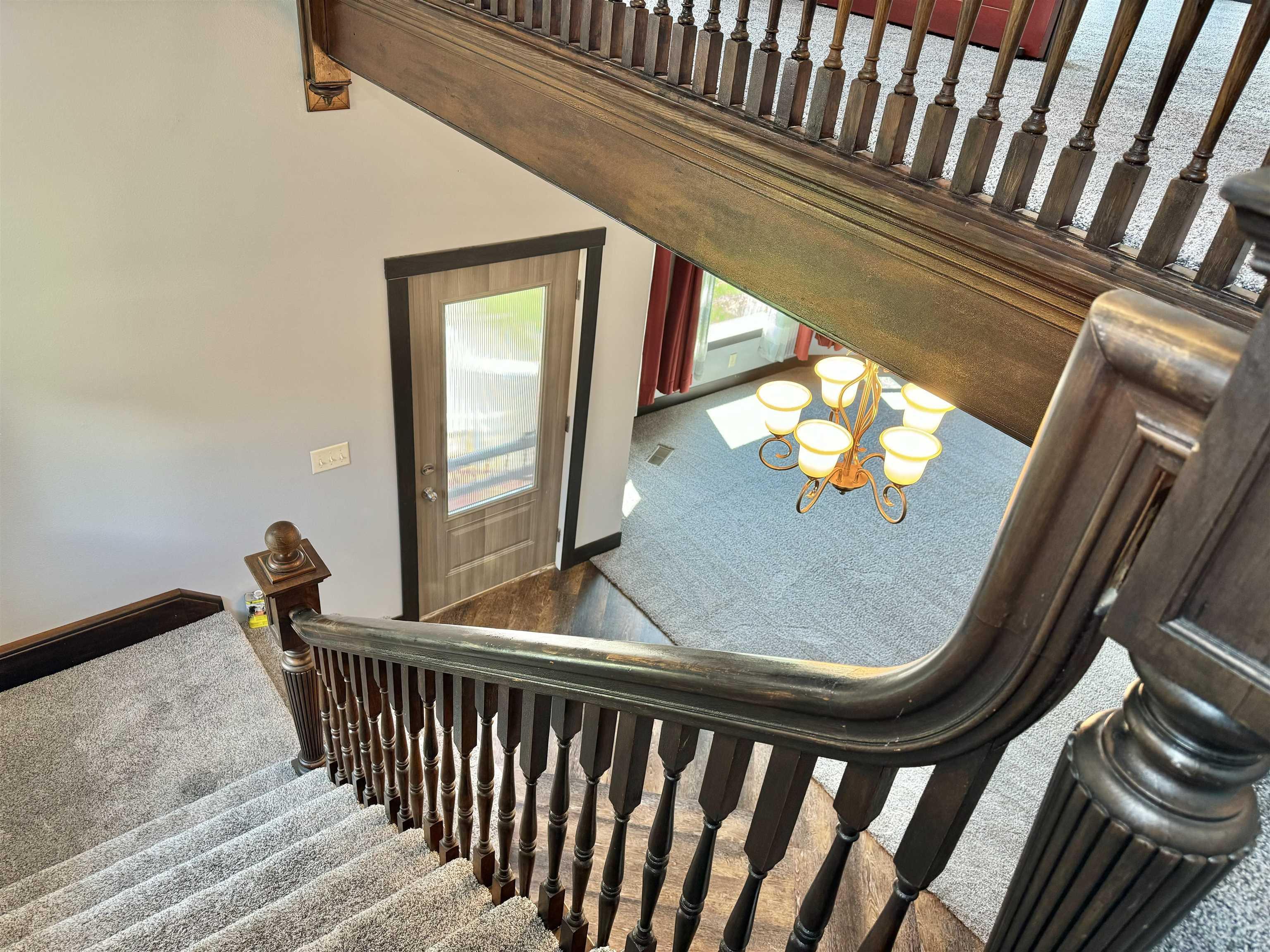 Laporte City, Iowa 50651, United States, 5 Bedrooms Bedrooms, ,2 BathroomsBathrooms,Residential,Pending,54328