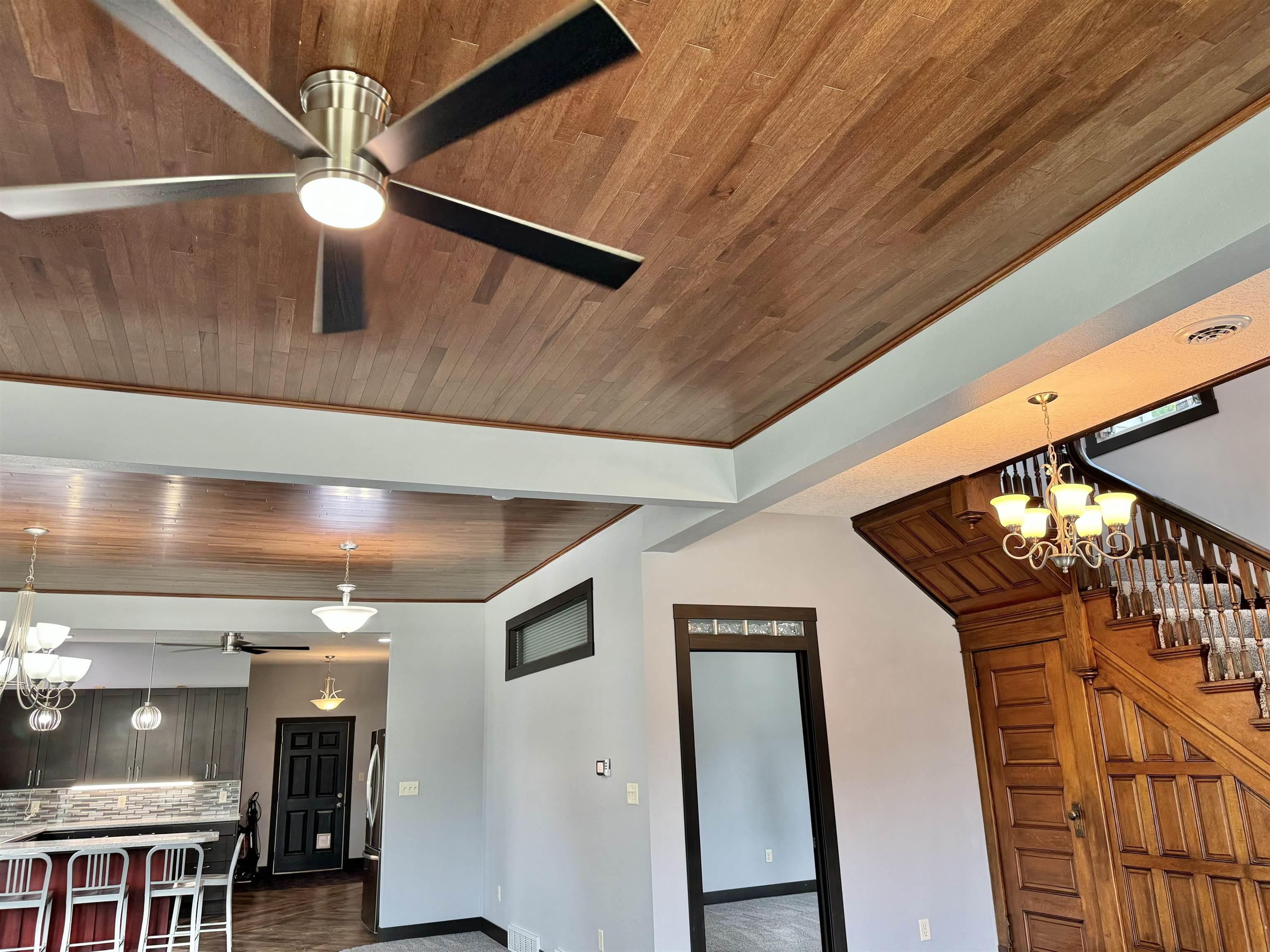 Laporte City, Iowa 50651, United States, 5 Bedrooms Bedrooms, ,2 BathroomsBathrooms,Residential,Pending,54328