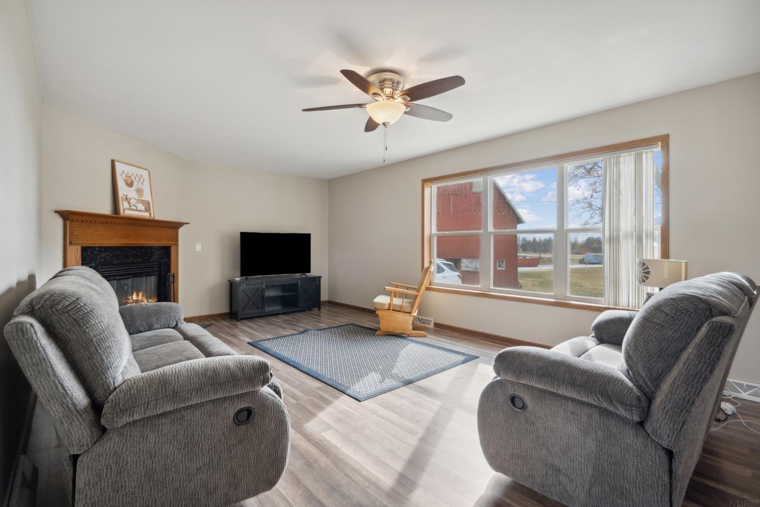 Brandon, Iowa 52210, United States, 4 Bedrooms Bedrooms, ,3 BathroomsBathrooms,Land,Pending,36099