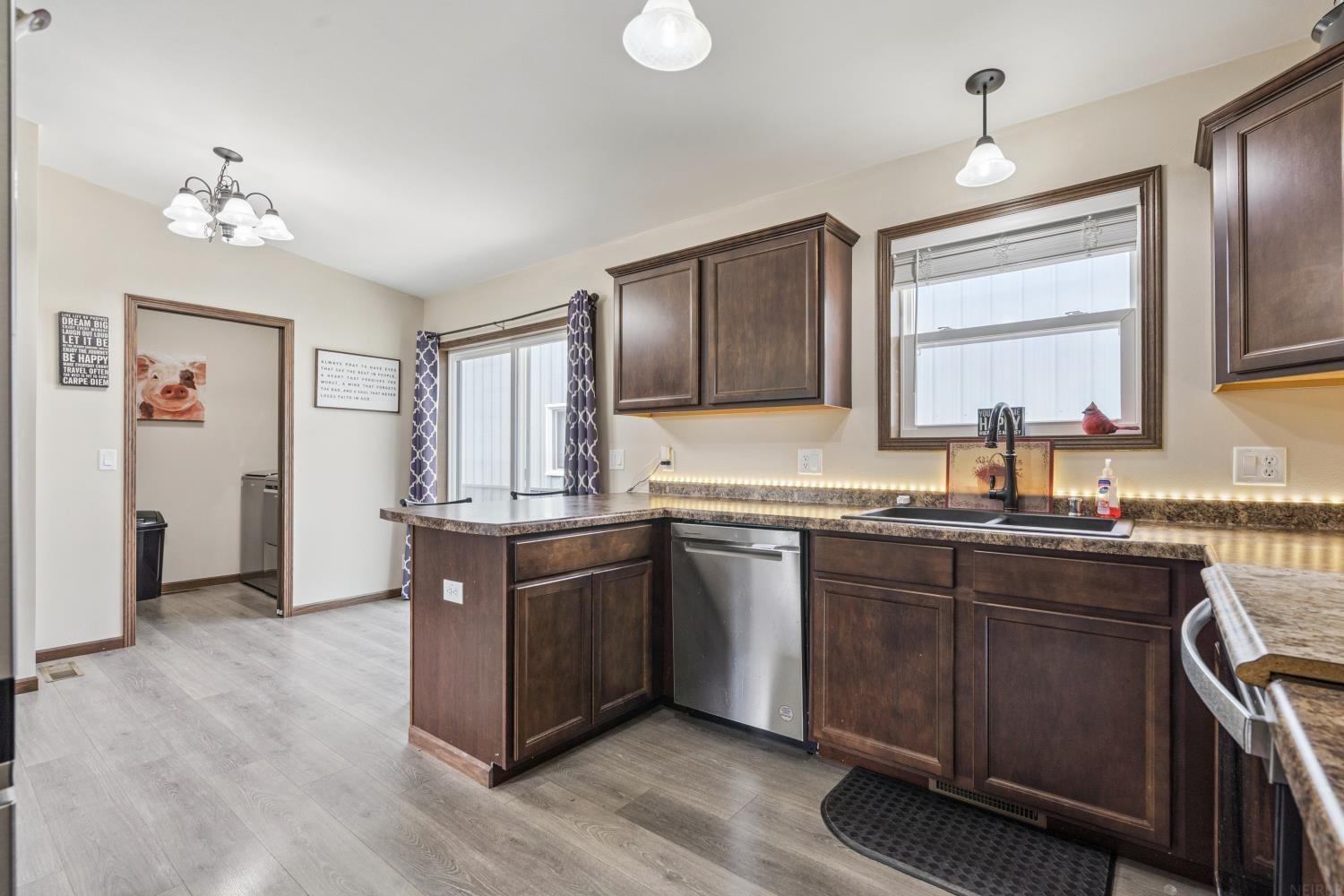 Independence, Iowa 50644, United States, 2 Bedrooms Bedrooms, ,2 BathroomsBathrooms,Residential,Active,177274