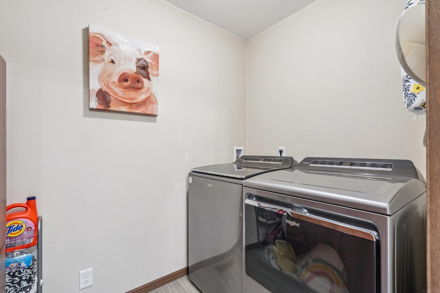 Independence, Iowa 50644, United States, 2 Bedrooms Bedrooms, ,2 BathroomsBathrooms,Residential,Active,177274