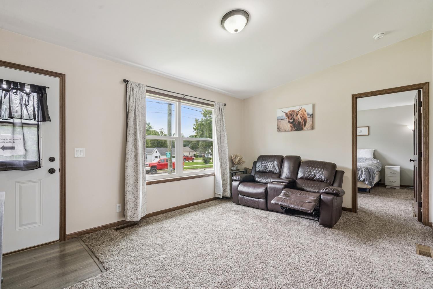 Independence, Iowa 50644, United States, 2 Bedrooms Bedrooms, ,2 BathroomsBathrooms,Residential,Active,177274