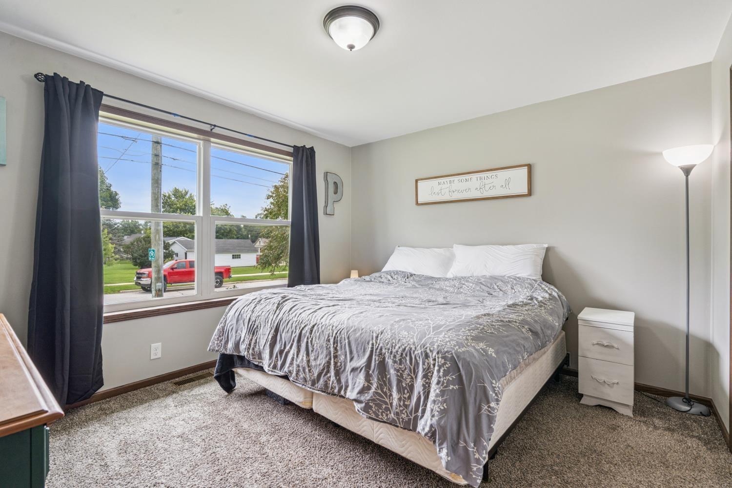 Independence, Iowa 50644, United States, 2 Bedrooms Bedrooms, ,2 BathroomsBathrooms,Residential,Active,177274