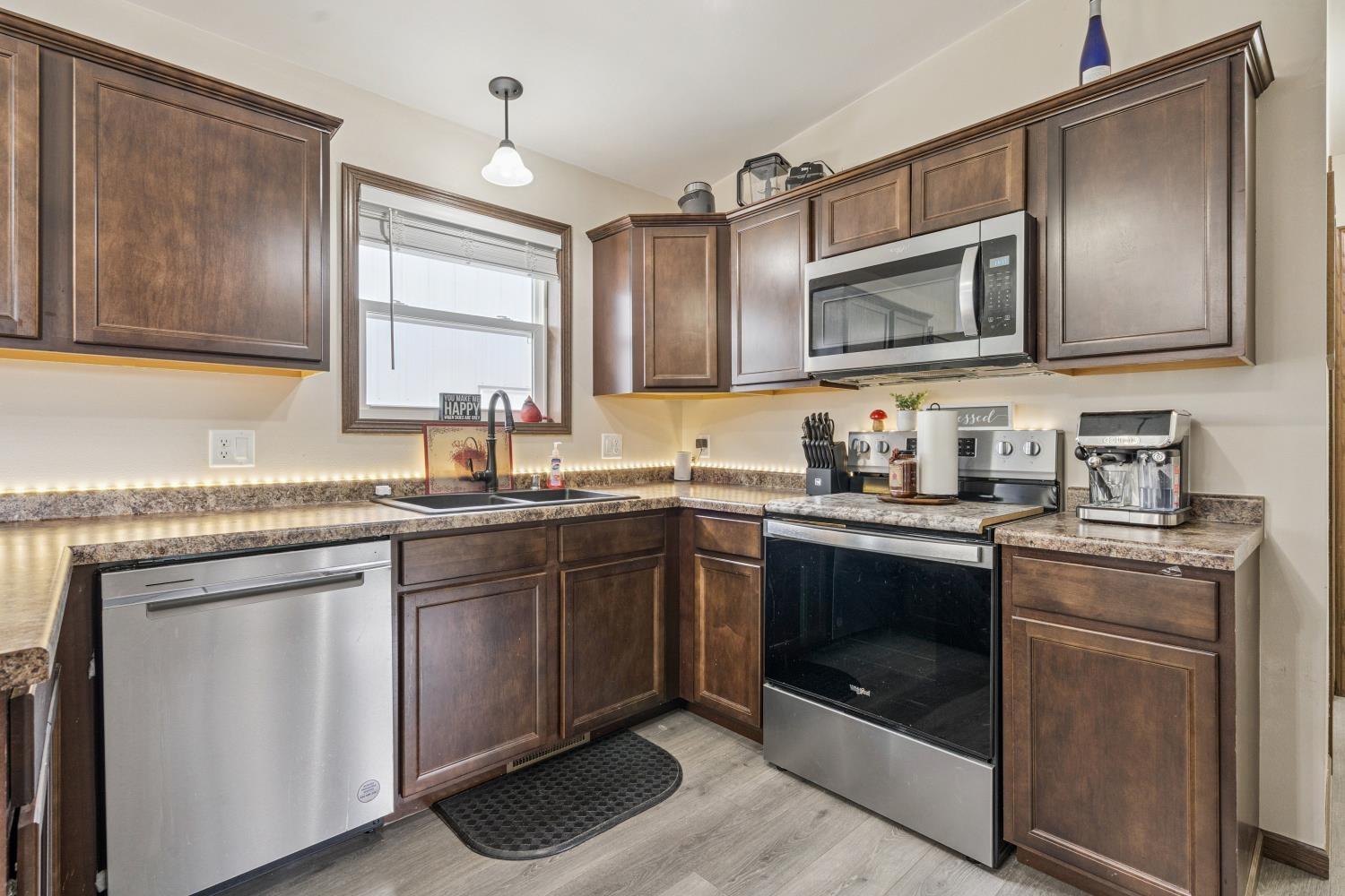 Independence, Iowa 50644, United States, 2 Bedrooms Bedrooms, ,2 BathroomsBathrooms,Residential,Active,177274