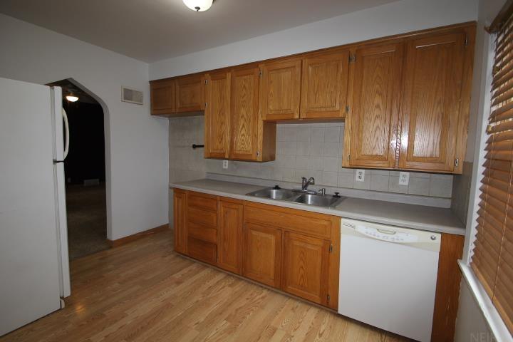 Waterloo, Iowa 50702, United States, 3 Bedrooms Bedrooms, ,1 BathroomBathrooms,Residential,Active,176553