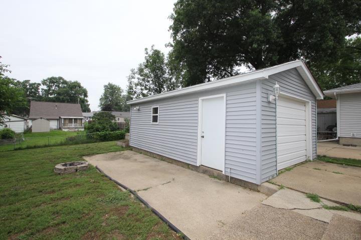 Waterloo, Iowa 50702, United States, 3 Bedrooms Bedrooms, ,1 BathroomBathrooms,Residential,Active,176553
