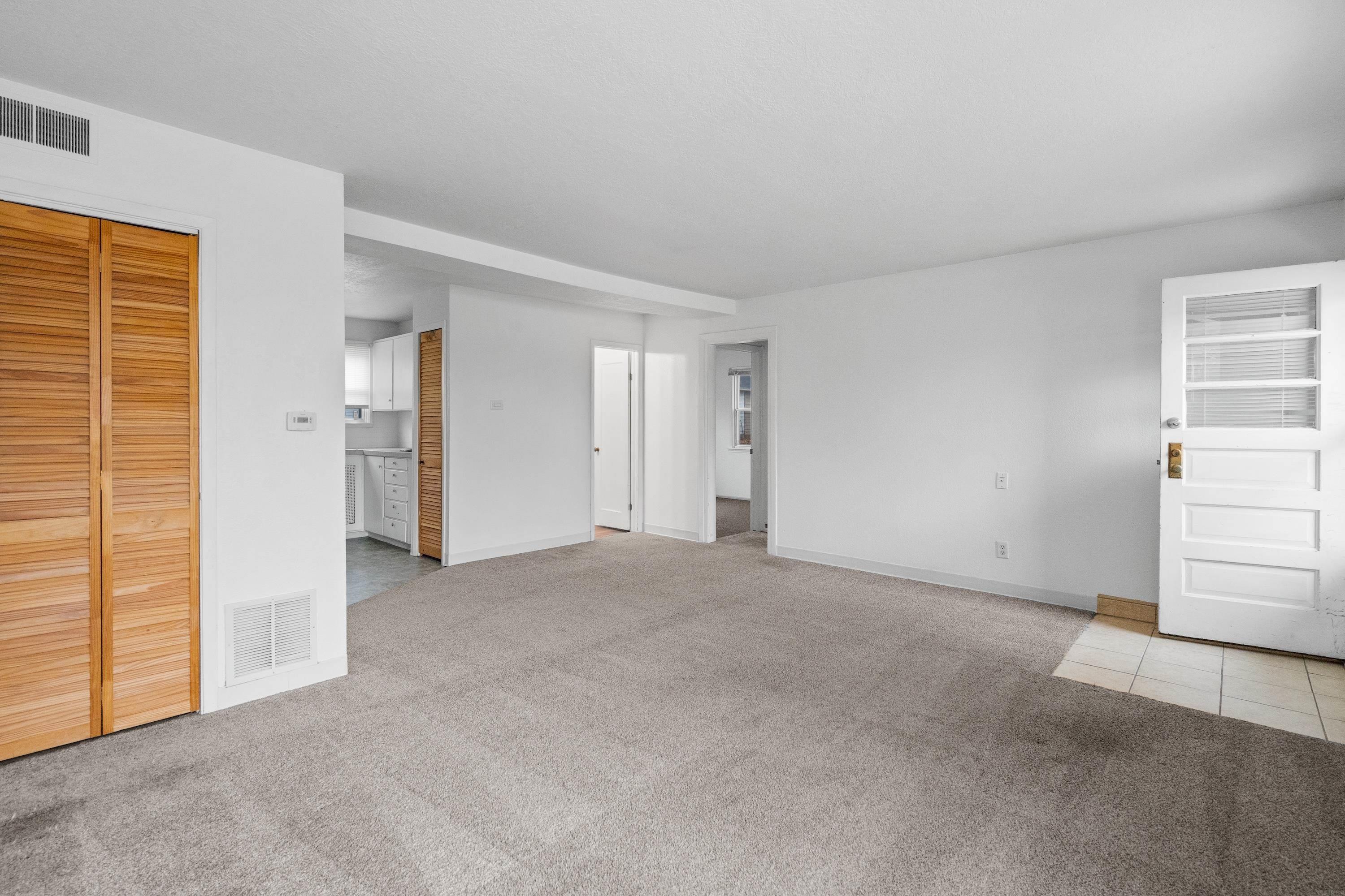 Waterloo, Iowa 50703, United States, 2 Bedrooms Bedrooms, ,1 BathroomBathrooms,Residential,Active,246574