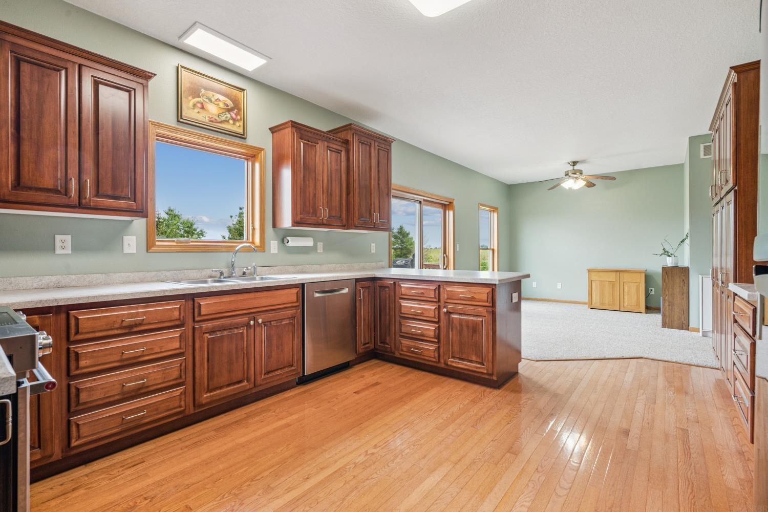 Independence, Iowa 50644, United States, 5 Bedrooms Bedrooms, ,4 BathroomsBathrooms,Land,Pending,190696