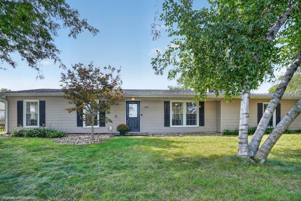 206 HILLCREST RD, WATERLOO, IA 50701 - Image 1e9e6d47b2abbf8e2bc52bb257cc7f7e/3146808117