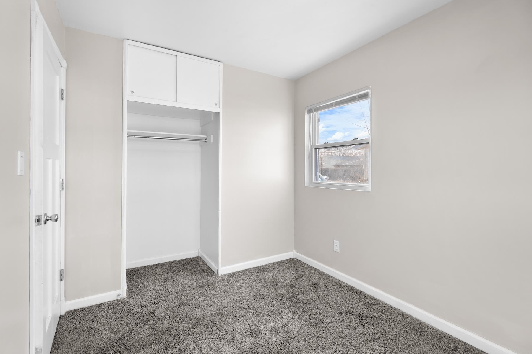 Waterloo, Iowa 50703, United States, 3 Bedrooms Bedrooms, ,1 BathroomBathrooms,Residential,Pending,8695