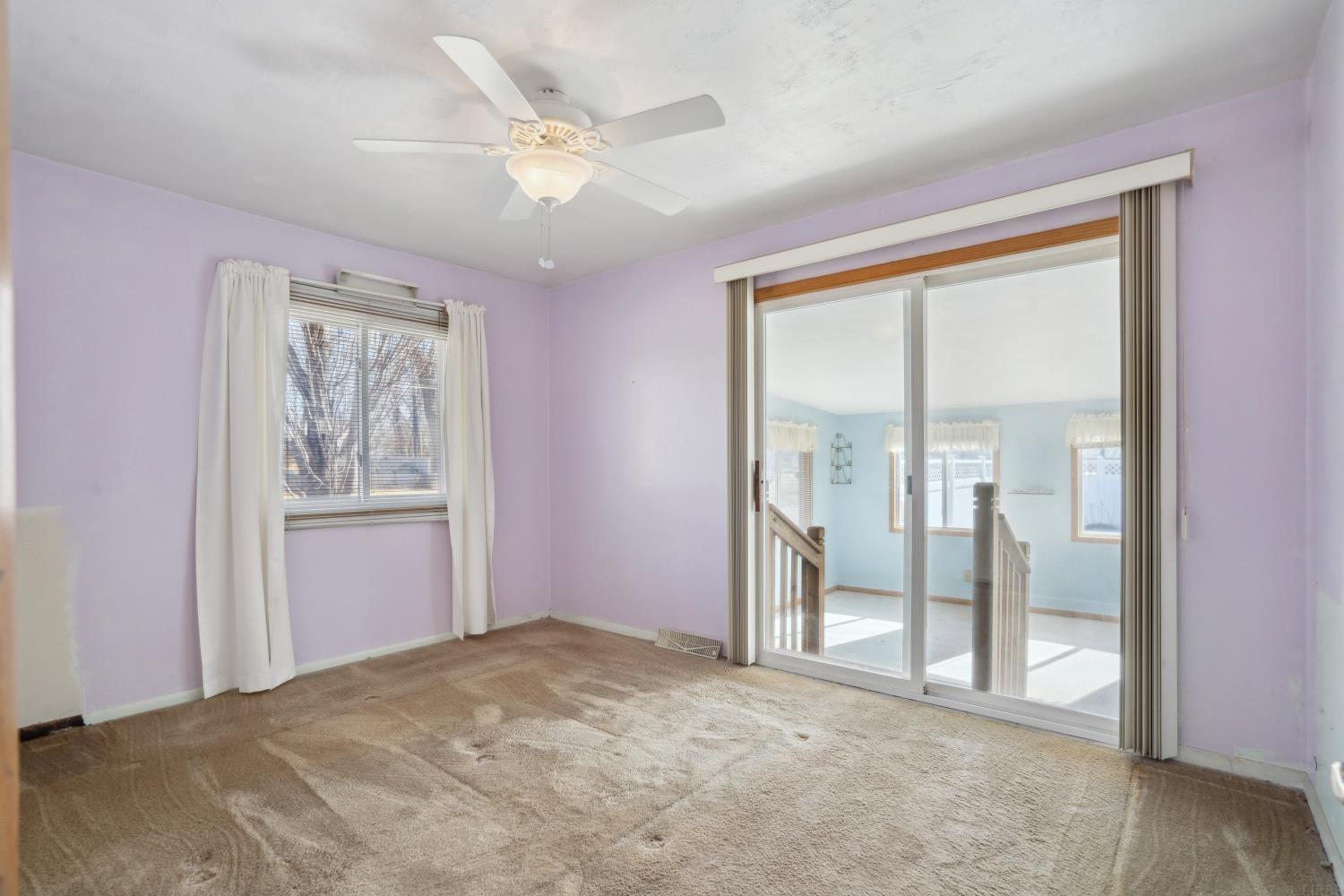 Independence, Iowa 50644, United States, 3 Bedrooms Bedrooms, ,1 BathroomBathrooms,Residential,Pending,6233