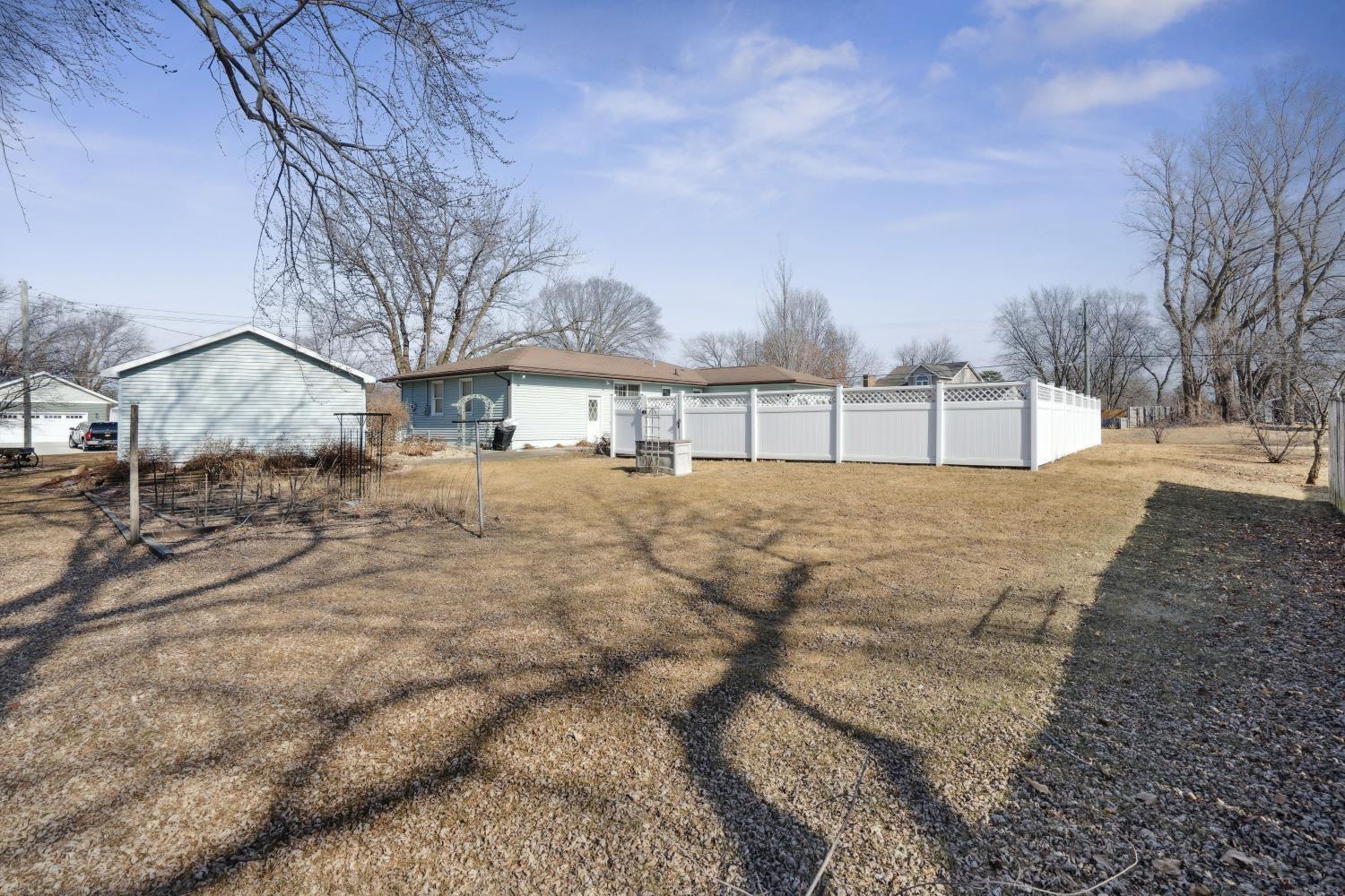 Independence, Iowa 50644, United States, 3 Bedrooms Bedrooms, ,1 BathroomBathrooms,Residential,Pending,6233