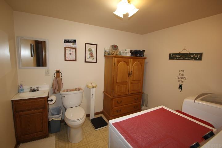 Dike, Iowa 50624, United States, 5 Bedrooms Bedrooms, ,2 BathroomsBathrooms,Residential,Active,195860