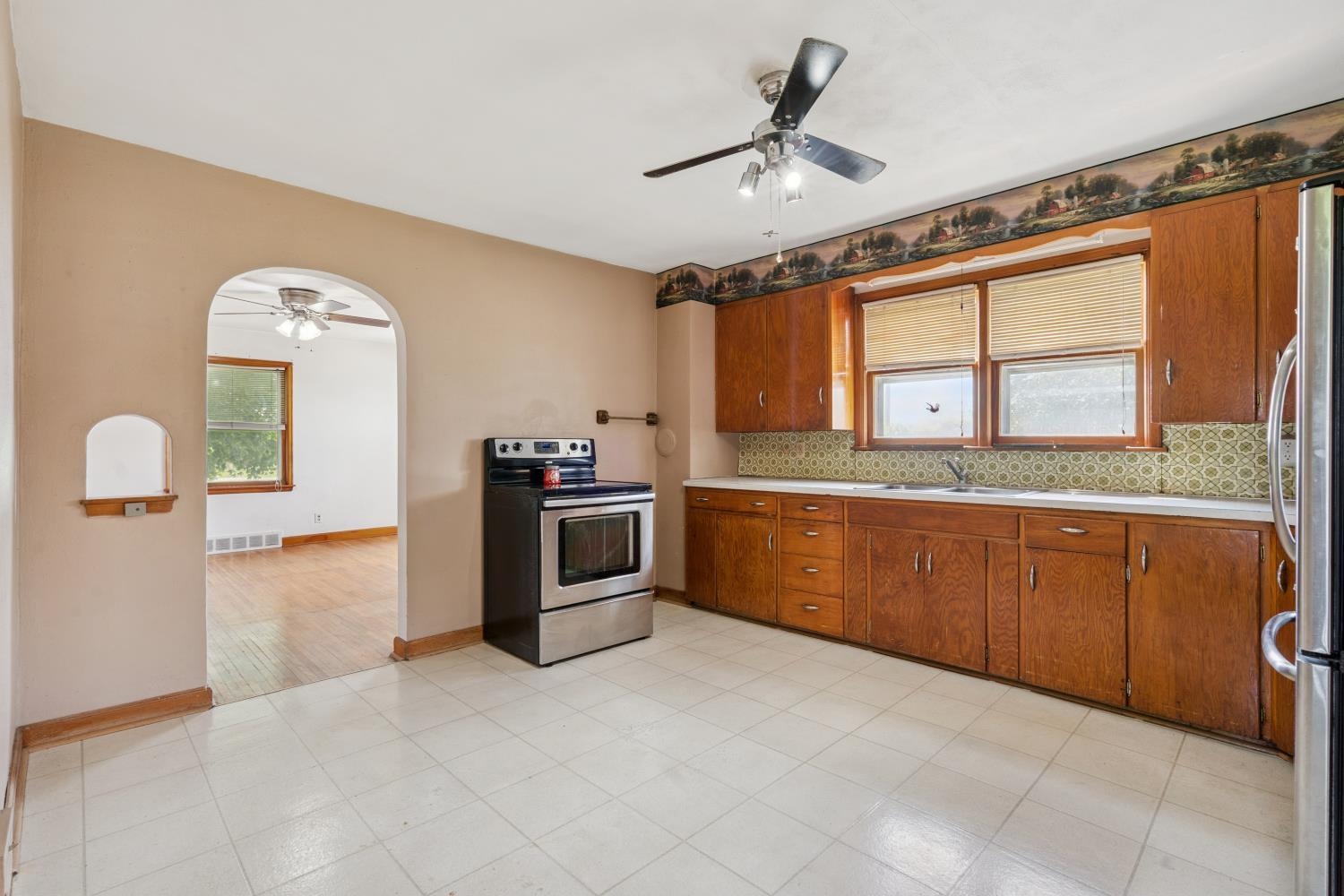 Independence, Iowa 50644, United States, 3 Bedrooms Bedrooms, ,1 BathroomBathrooms,Residential,Pending,186410