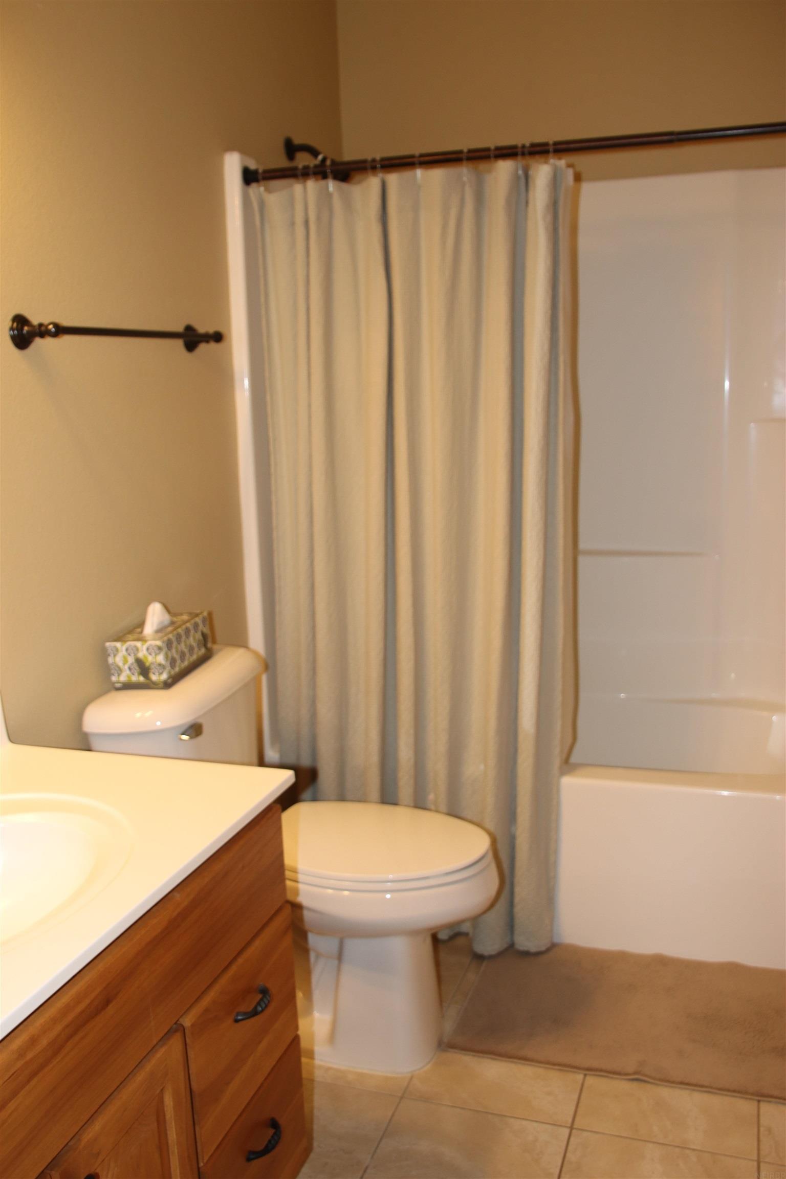 Cedar Falls, Iowa 50613, United States, 3 Bedrooms Bedrooms, ,3 BathroomsBathrooms,Residential,Active,241049