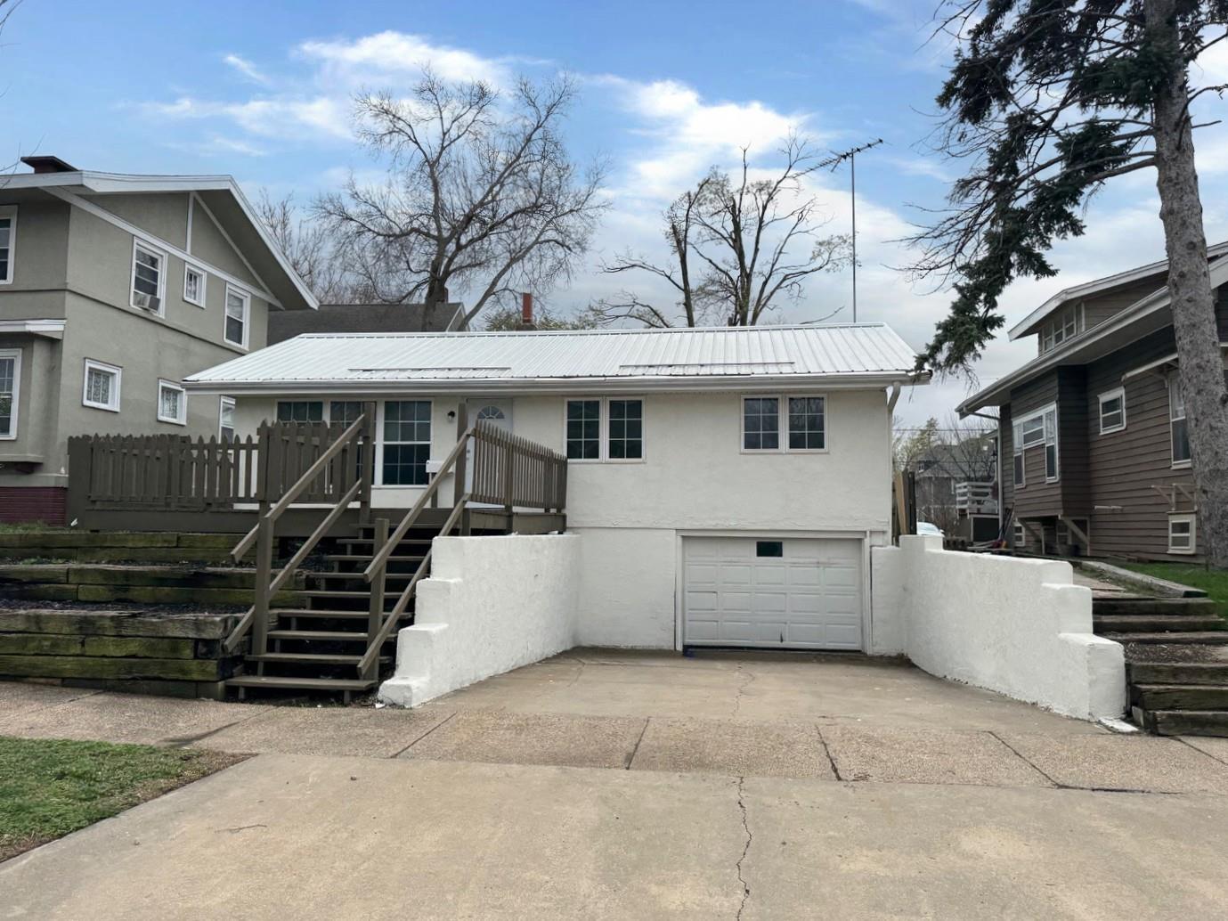 Photo 1 of 13 — 1737 SE Bever Avenue, Cedar Rapids, IA 52403