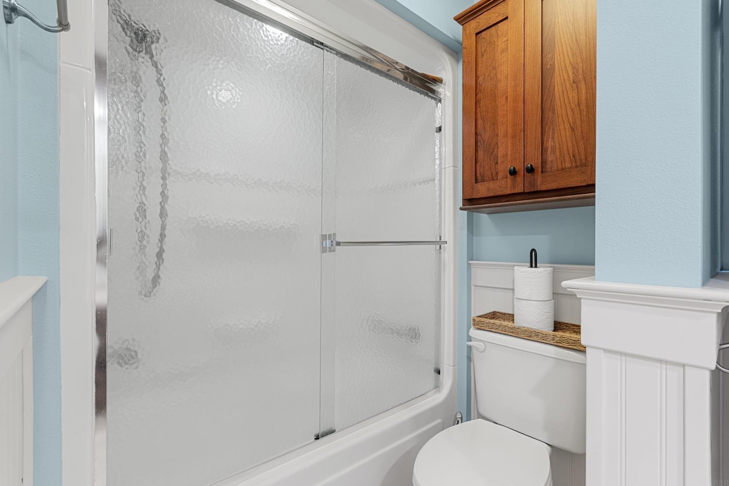 Independence, Iowa 50644, United States, 5 Bedrooms Bedrooms, ,3 BathroomsBathrooms,Residential,Active,144387