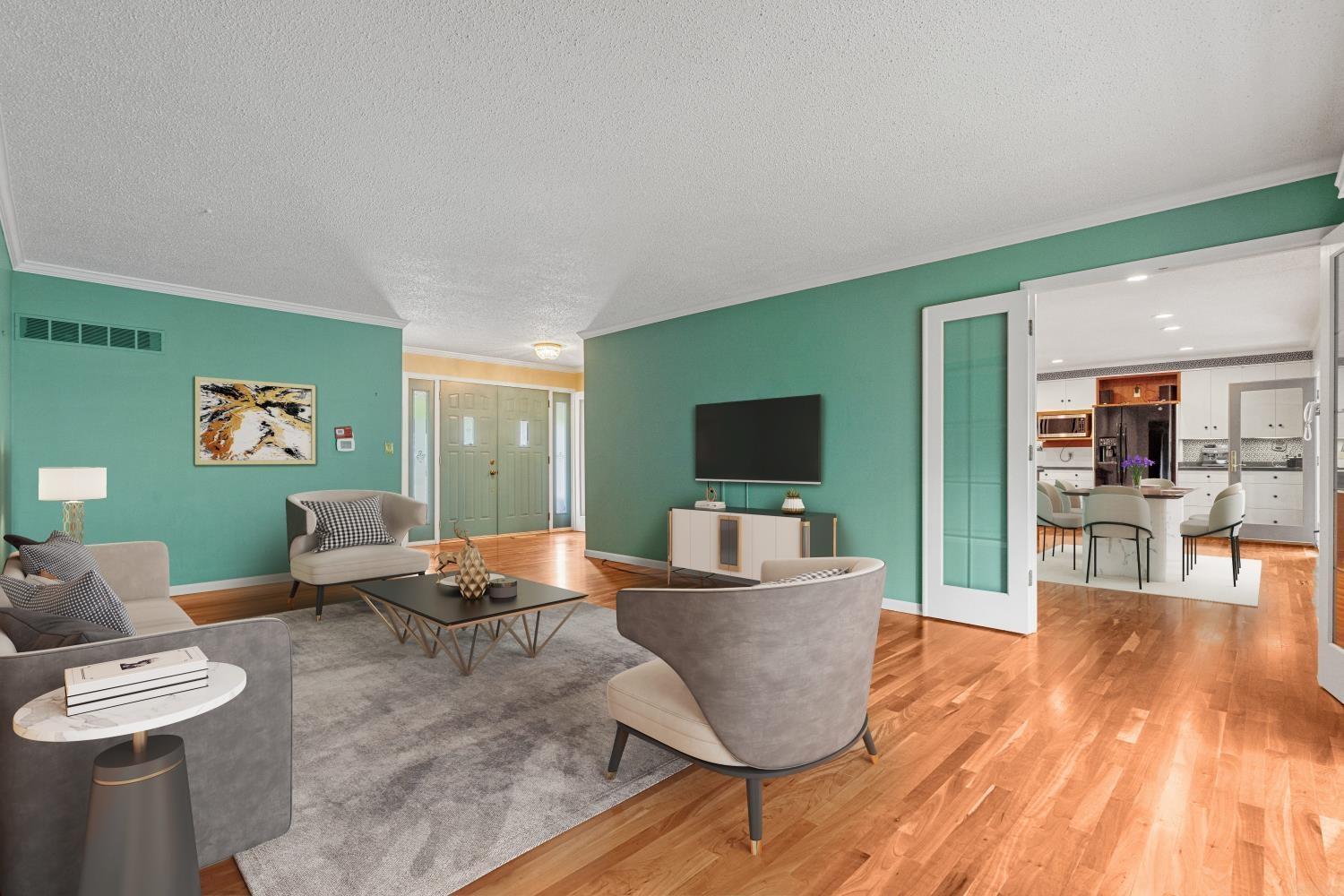 Independence, Iowa 50644, United States, 5 Bedrooms Bedrooms, ,3 BathroomsBathrooms,Residential,Active,144387