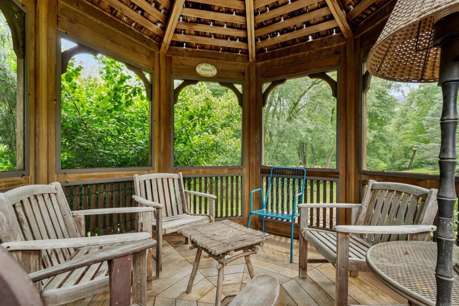 Independence, Iowa 50644, United States, 5 Bedrooms Bedrooms, ,3 BathroomsBathrooms,Residential,Active,144387