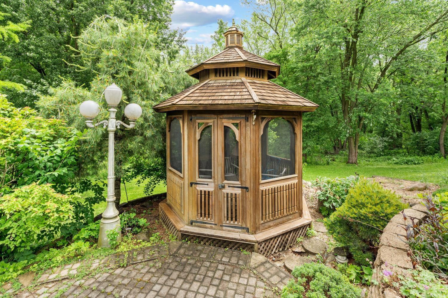 Independence, Iowa 50644, United States, 5 Bedrooms Bedrooms, ,3 BathroomsBathrooms,Residential,Active,144387