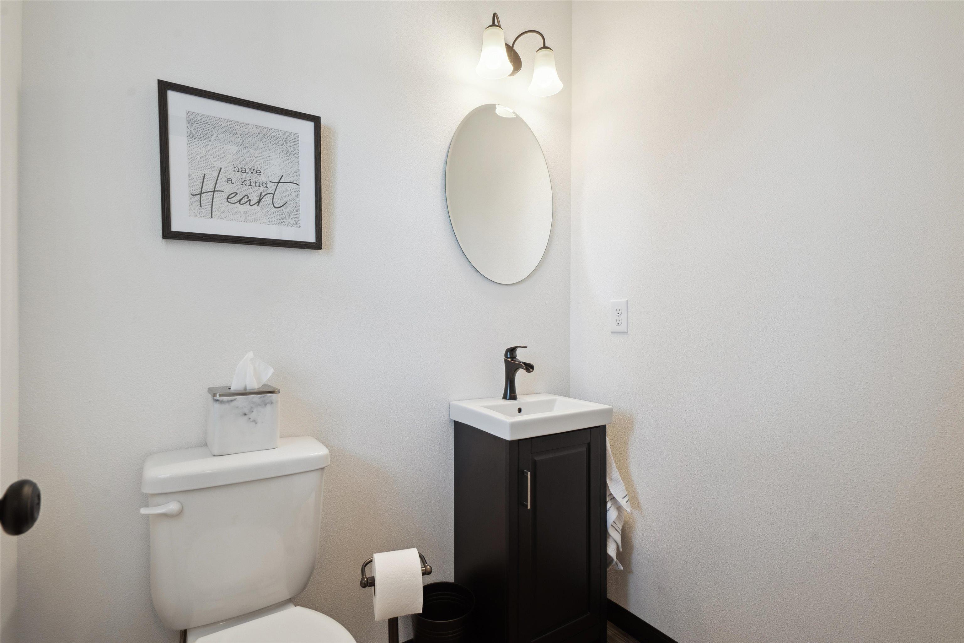 Waverly, Iowa 50677, United States, 3 Bedrooms Bedrooms, ,2 BathroomsBathrooms,Residential,Active,5833