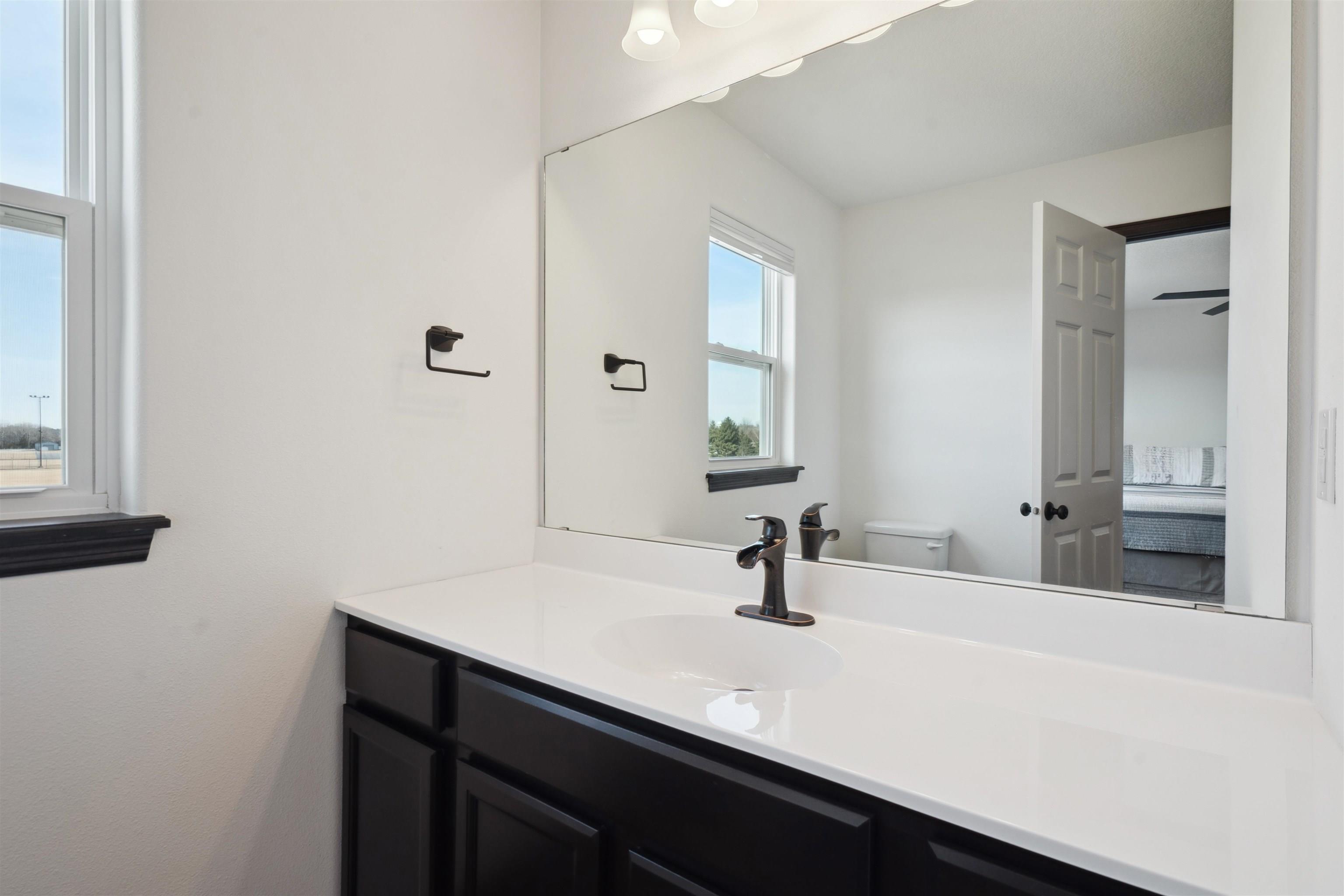 Waverly, Iowa 50677, United States, 3 Bedrooms Bedrooms, ,2 BathroomsBathrooms,Residential,Active,5833