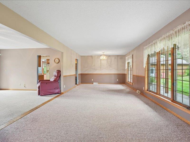 607 West View Drive - Photo 4