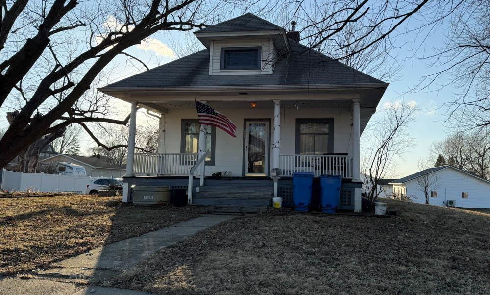 Photo 1 of 21 — 207 7th Street, Grundy Center, IA 50638