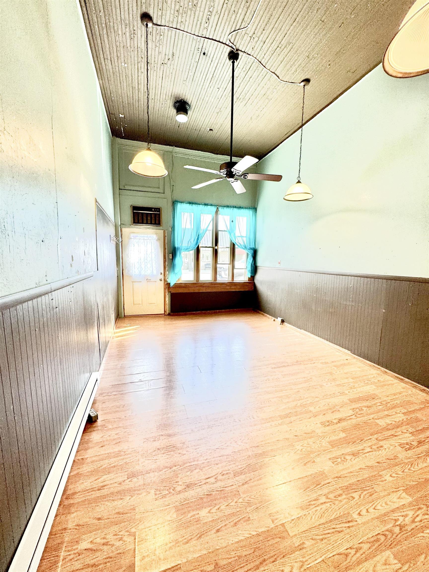 Laporte City, Iowa 50651, United States, 1 Bedroom Bedrooms, ,1 BathroomBathrooms,Residential,Active,152162