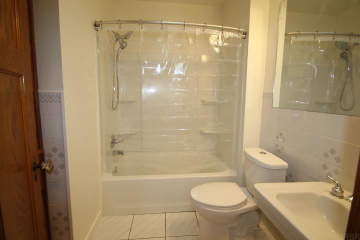 Waterloo, Iowa 50701, United States, 3 Bedrooms Bedrooms, ,1 BathroomBathrooms,Residential,Active,114184