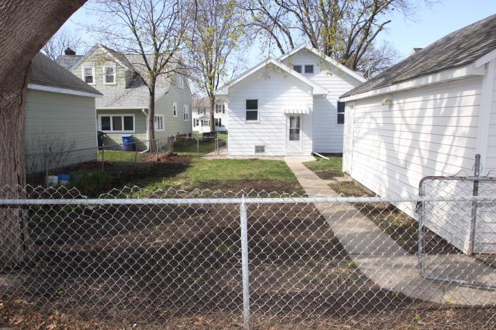 Waterloo, Iowa 50701, United States, 3 Bedrooms Bedrooms, ,1 BathroomBathrooms,Residential,Active,114184