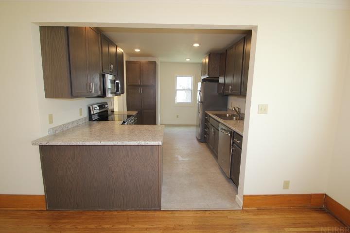 Waterloo, Iowa 50701, United States, 3 Bedrooms Bedrooms, ,1 BathroomBathrooms,Residential,Active,114184