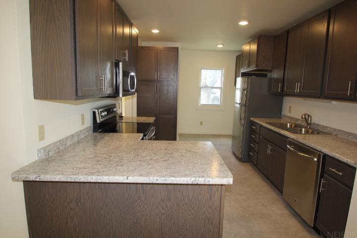 Waterloo, Iowa 50701, United States, 3 Bedrooms Bedrooms, ,1 BathroomBathrooms,Residential,Active,114184