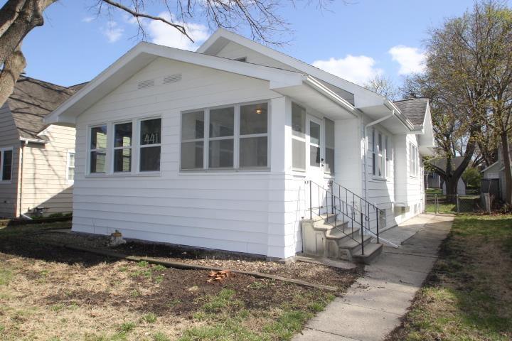 Waterloo, Iowa 50701, United States, 3 Bedrooms Bedrooms, ,1 BathroomBathrooms,Residential,Active,114184 Waterloo, Iowa 50701, United States, 3 Bedrooms Bedrooms, ,1 BathroomBathrooms,Residential,Active,114184